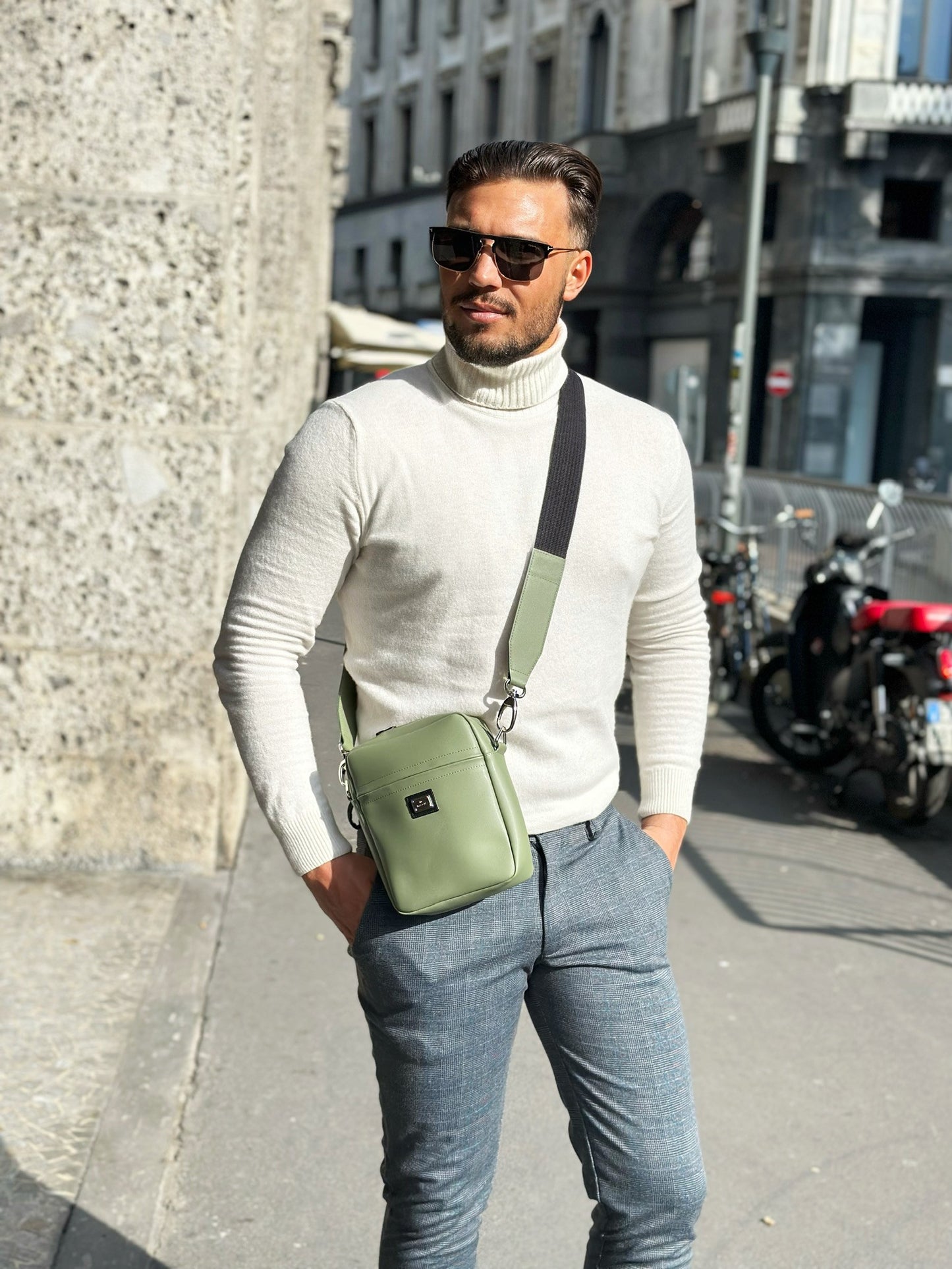 Saszetka męska skórzana nappa olive