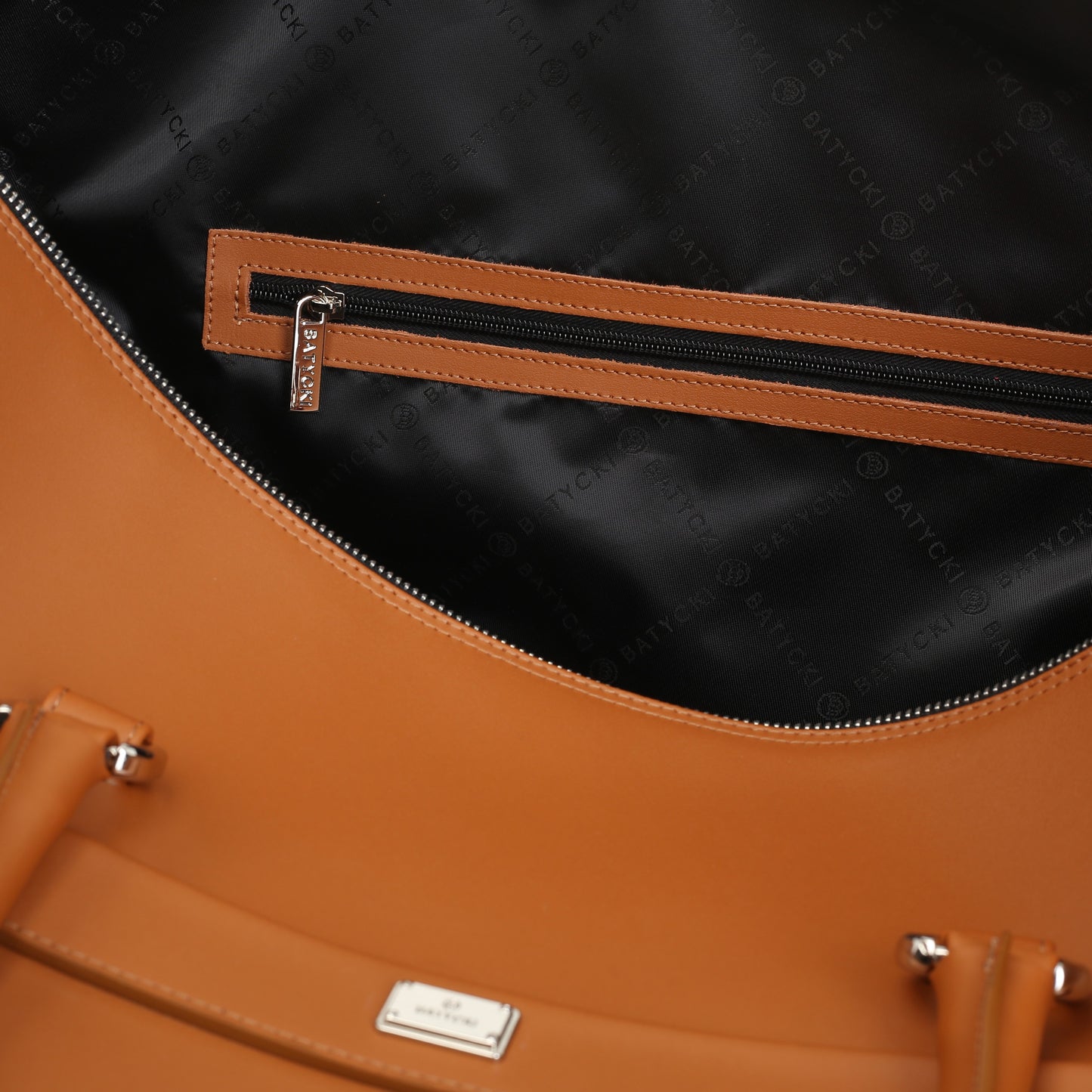 Nappa cognac leather travel bag